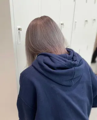 ミディアム カラー ショーヤ/ブリーチ /バレイヤージュのヘアスタイル