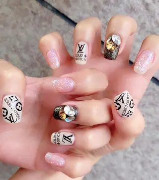 ネイル R salonのネイルデザイン