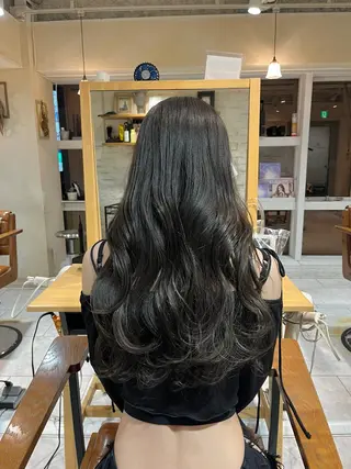 カラー 清水 菜花のヘアスタイル