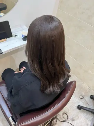 セミロング カラー 【髪質改善　艶髪】 布川　莉穂のヘアスタイル