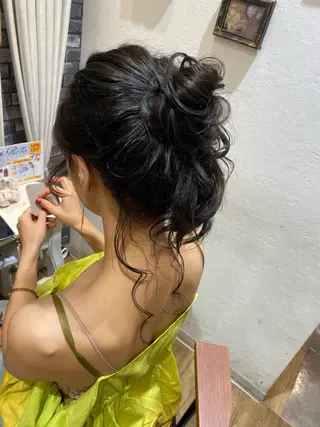 ロング ヘアアレンジ 新谷 桃子のヘアスタイル