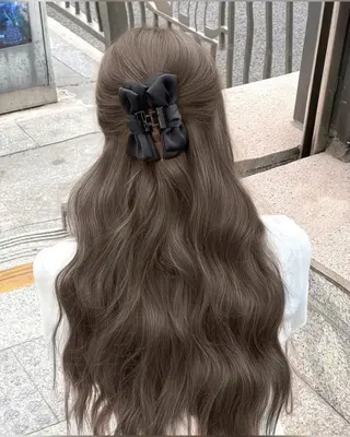 ロング カラー 透明感カラー グレージュ/あいのヘアスタイル