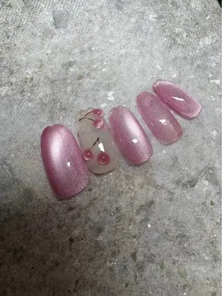 ネイル 黒須莉奈 IRYのネイルデザイン