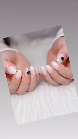 ネイル Lino𓂃⟡.· Chizuruのネイルデザイン