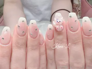 ネイル 芦辺 香奈のネイルデザイン