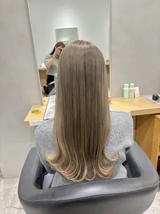 ロング 服部 真希のヘアスタイル