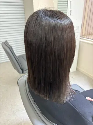 ミディアム 腰越 麻奈のヘアスタイル