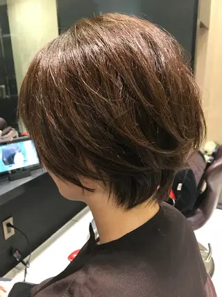 ショート カラー ささき まさとのヘアスタイル