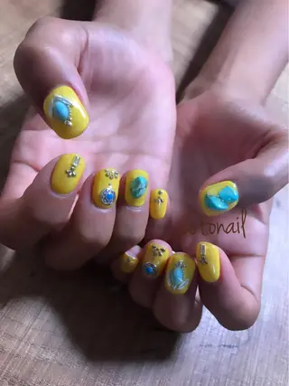 ショート ネイル ツメトマツゲ .のネイルデザイン