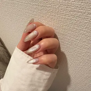 ネイル Trico Antique所属・岩本 杏のネイルデザイン