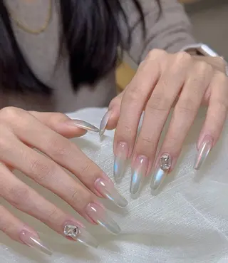 ネイル 高木 維麗絲のネイルデザイン