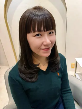 セミロング 辻田 七海のヘアスタイル