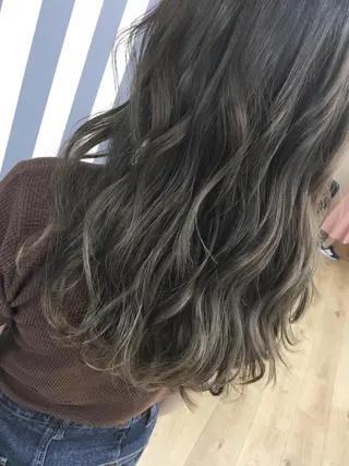 セミロング カラー noa  ノアのヘアスタイル