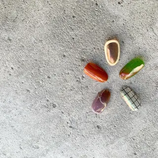 ショート ネイル 鎌田 麻梨奈のネイルデザイン