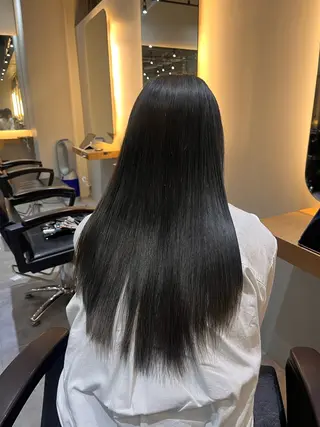 カラー レイヤーカット/ うる艶カラー/ユイのヘアスタイル