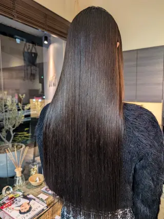 ロング seul 美容室のヘアスタイル