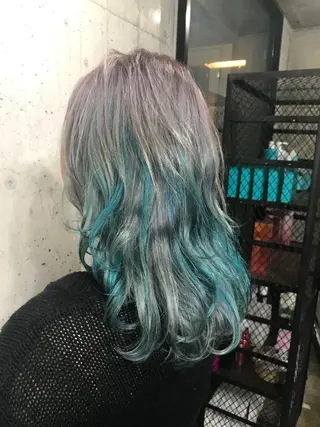セミロング カラー パーマ ヘアアレンジ メンズ キッズ ネイル マツエク・マツパ サロンドミルク 原宿のヘアスタイル