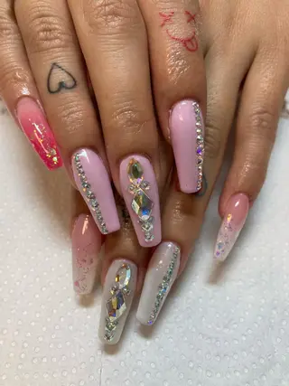 ネイル rukianail 新里のネイルデザイン