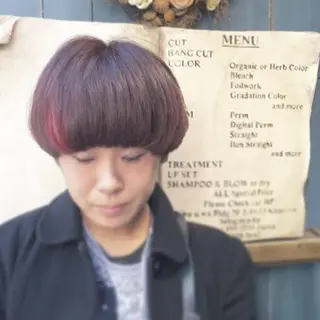 ショート ブリーチ、パーマ 西部笑のヘアスタイル