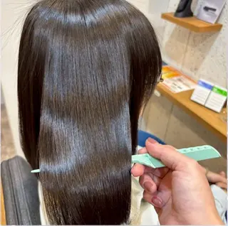 ロング 長井 遥のヘアスタイル