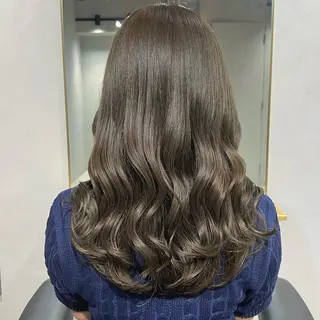 ロング カラー akane/ベージュ /オリーブ/ブラウンのヘアスタイル