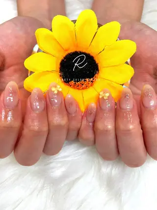 ネイル R MIIのネイルデザイン