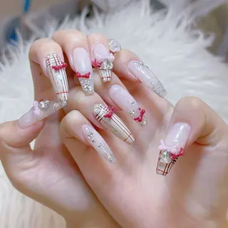 ネイル ANH NAIL ゴテゴテ専門店💎のネイルデザイン