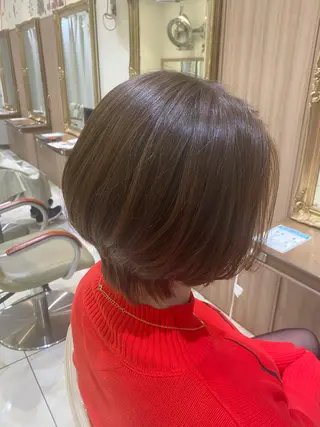 ショート カラー 古川 琴美のヘアスタイル