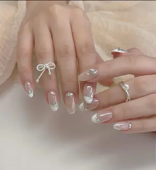 ネイル T. Leeのネイルデザイン