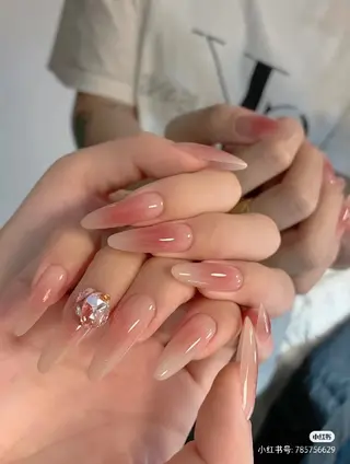 ネイル Theone栄店 伊藤のネイルデザイン