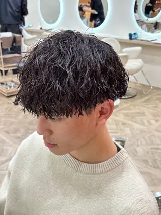 ショート パーマ メンズ パーマ職人DAIKI ツイスパ/波巻きのヘアスタイル
