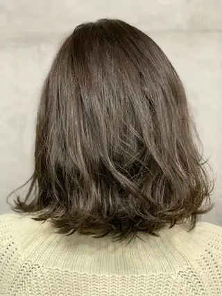 ミディアム カラー 小林 美央のヘアスタイル