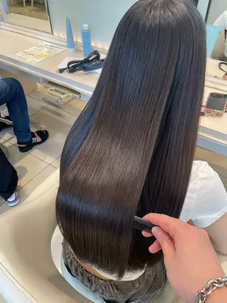 ロング 白髪ぼかしデザイン ハイライト/宮本純登のヘアスタイル