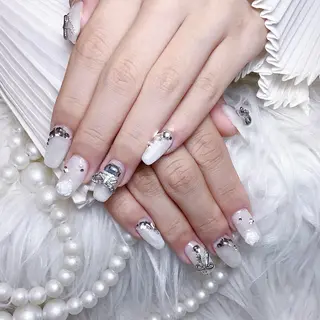 ネイル 🌈Yun nail hyejin💋のネイルデザイン