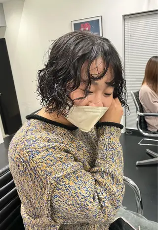 ミディアム パーマ Valeria所属・湯川 未咲希のヘアスタイル