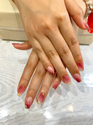 ネイル Nest 岩崎のネイルデザイン
