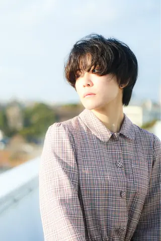 ショート オーストヘアージジ所属・TAI透明カラー 柔らかい縮毛矯正のヘアスタイル