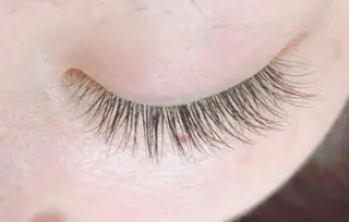 マツエク・マツパ 美容室BOY所属・Oshima Shizukaの眉毛・アイブロウイメージ