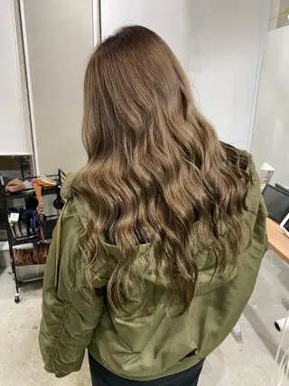 ロング カラー EGAO所属・yuuka🌻 ハイライト/艶カラーのヘアスタイル