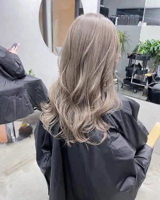 セミロング カラー AiM 大名　似合わせカットのヘアスタイル