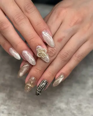 ネイル Moon  Nail /栄　大須のネイルデザイン