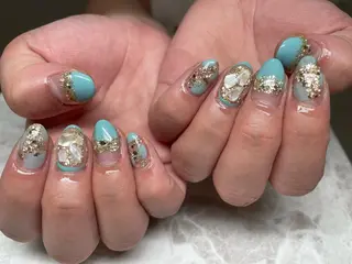 ネイル Roi〈ロワ〉 Minakoのネイルデザイン