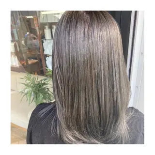 ミディアム カラー 小國 綾かのヘアスタイル