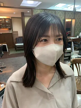 ミディアム 吉田 朱理のヘアスタイル