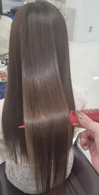 ロング カラー 尾澤 尚希のヘアスタイル