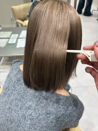 ミディアム カラー 暖色カラー/ブリーチ /ボブ/本間陽南のヘアスタイル