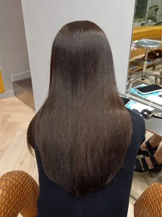 カラー ヒジオカ リナのヘアスタイル