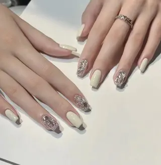 ネイル pink ladyサロン所属・べ にのネイルデザイン