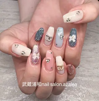 ネイル R inのネイルデザイン