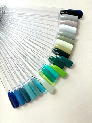 ネイル ラヴィアンローズ所属・S. kurumiのネイルデザイン